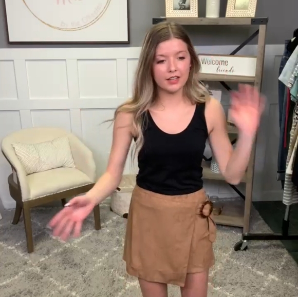 Hem & Thread Tan Suede Skort - Picture 3 of 4